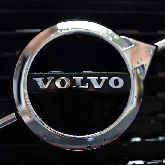 Logo de Volvo que representa evolución y competitividad