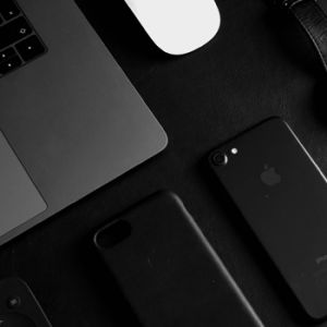 Diferentes dispositivos de Apple como meta de reconocimiento de marca