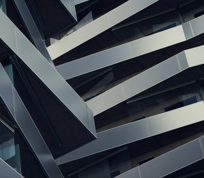 Imagen de edificios modernos mostrando las innovaciones en branding con Unonu agencia